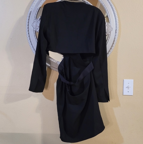 SOLD Zara Dress - Picture 4 of 8